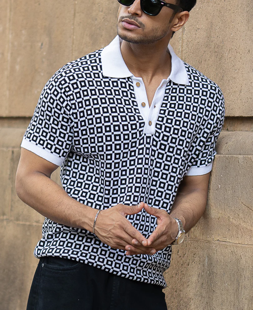 Black Jacquard Contrast Collar T-Shirt - Image 4