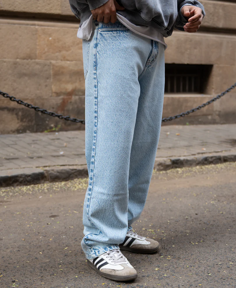 Light Blue Washed Baggy Jeans - Image 3